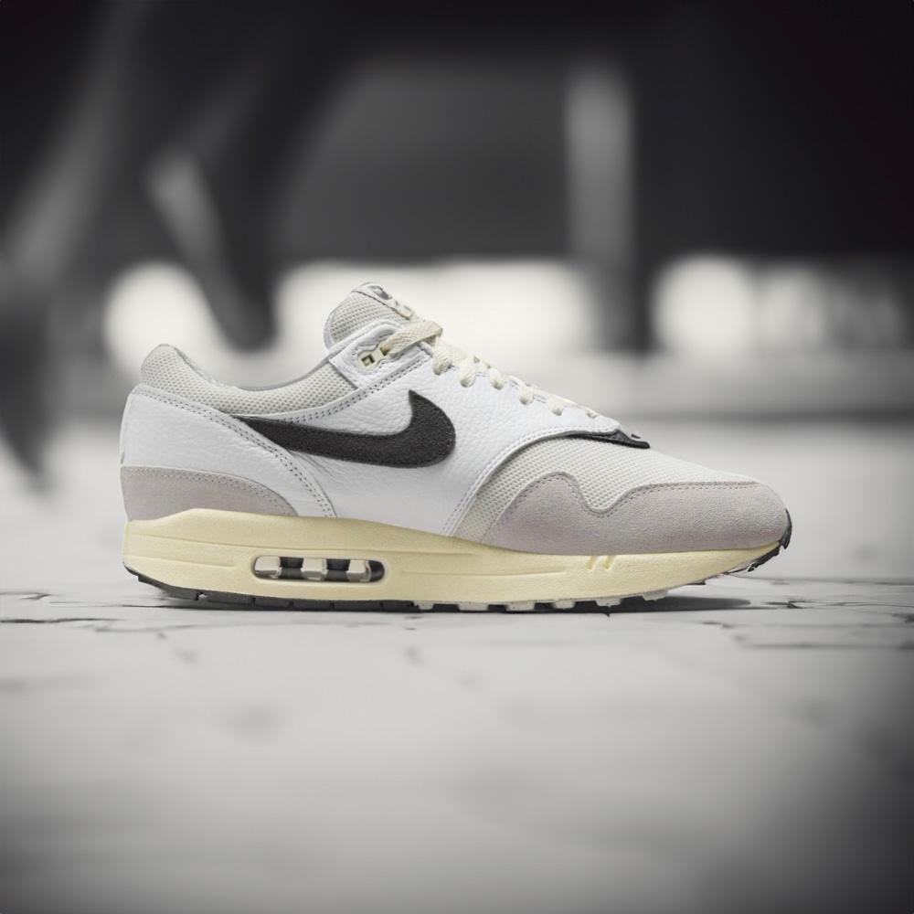 Nike Air Max 1 "Greyscale"