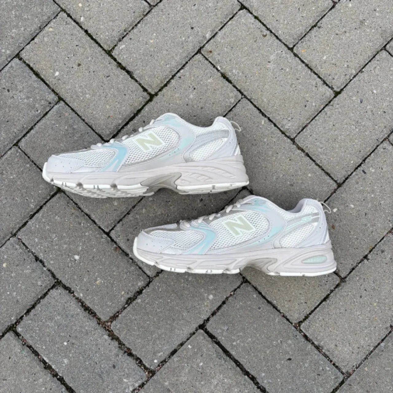 New Balance 530 Moonbeam