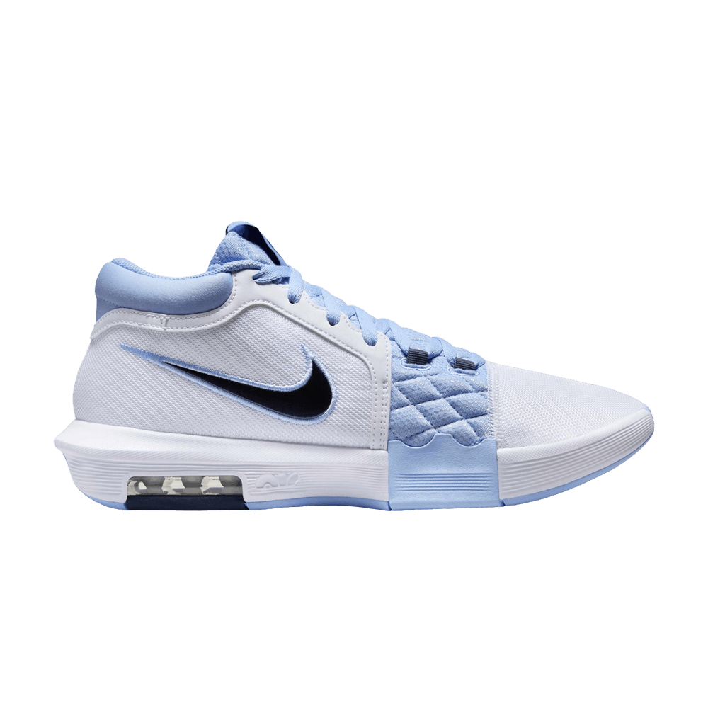 Nike LeBron Witness 8 UNC