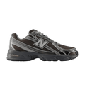 New Balance 740 Black Metallic