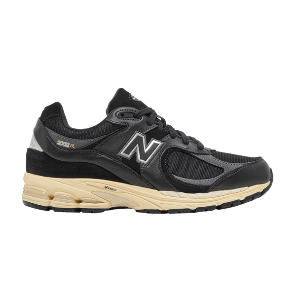 New Balance 2002R Black Vintage