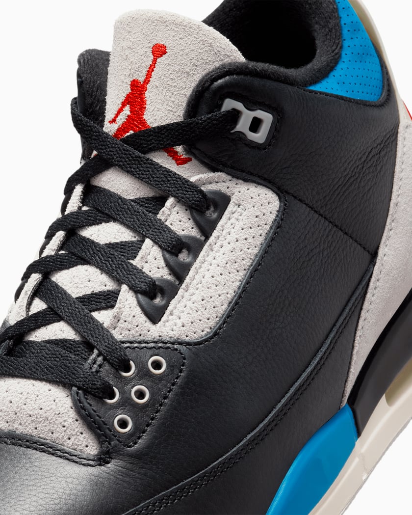 Air Jordan 3 Retro OG "Black Military Blue"