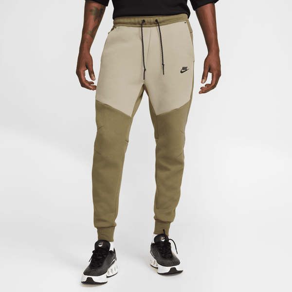 Nike Sportswear Tech Fleece Joggers Medium Olive/Light Army/Black