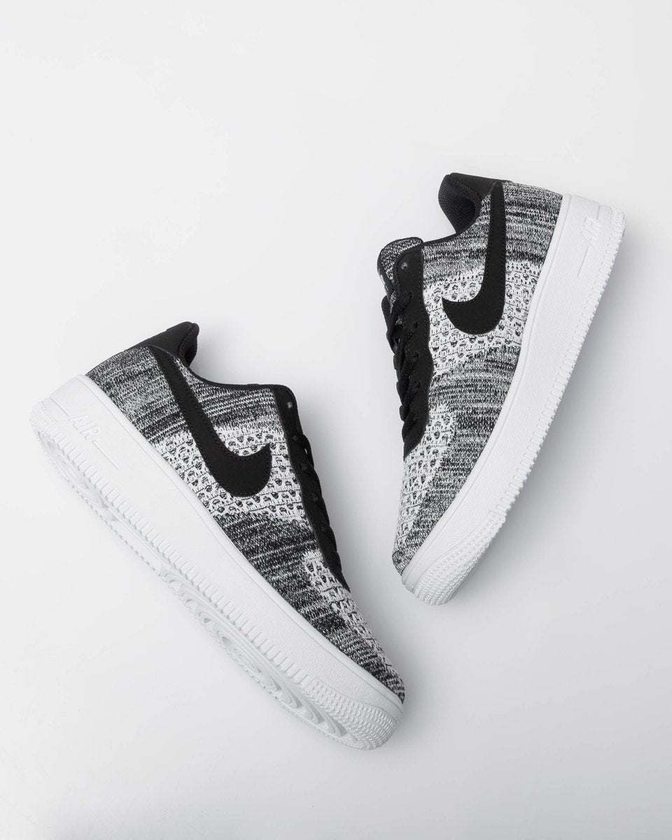 Nike Air Force 1 Flyknit 2.0 Light Bone detail Flyknit
