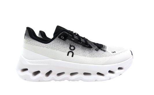 On Running Cloudtilt Black Ivory