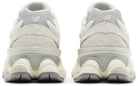 New Balance 9060 Moonbeam Sea Salt