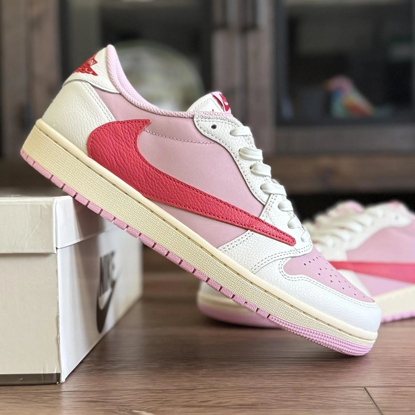 Travis Scott x Air Jordan 1 Low OG SP Sail Tropical Pink