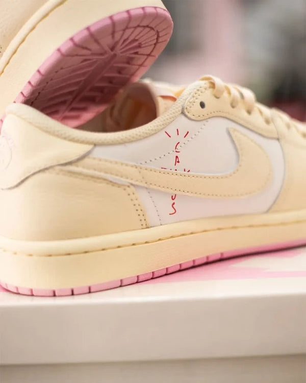Travis Scott x Air Jordan 1 Low OG 'Shy Pink'