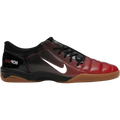 Nike Total 90 Bred